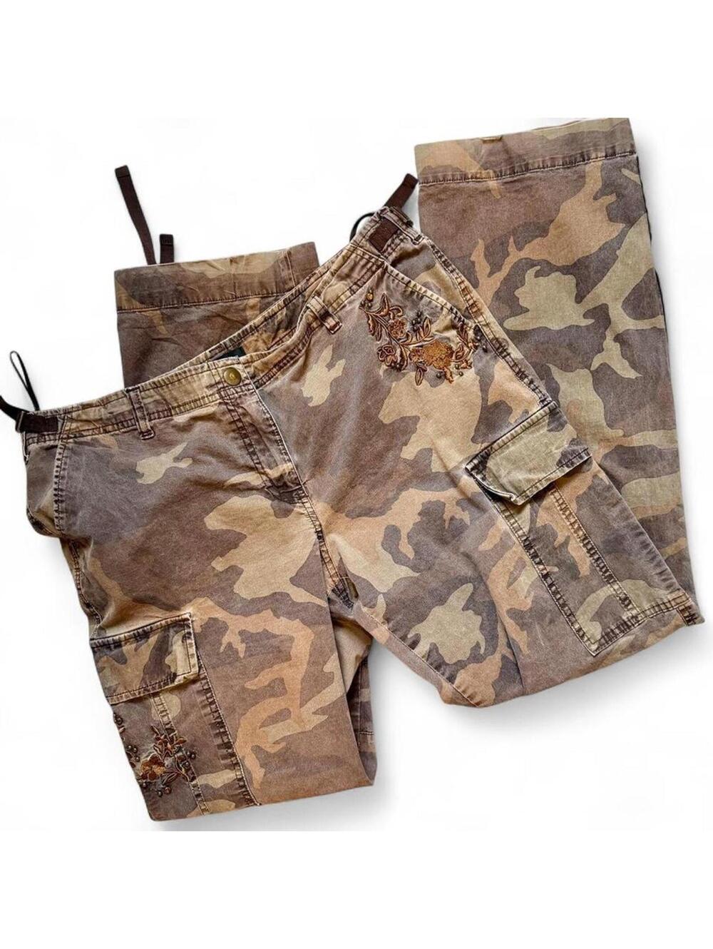 VTG Y2K INC brown camo cargo pants with embroidered & buckle details. Size 14